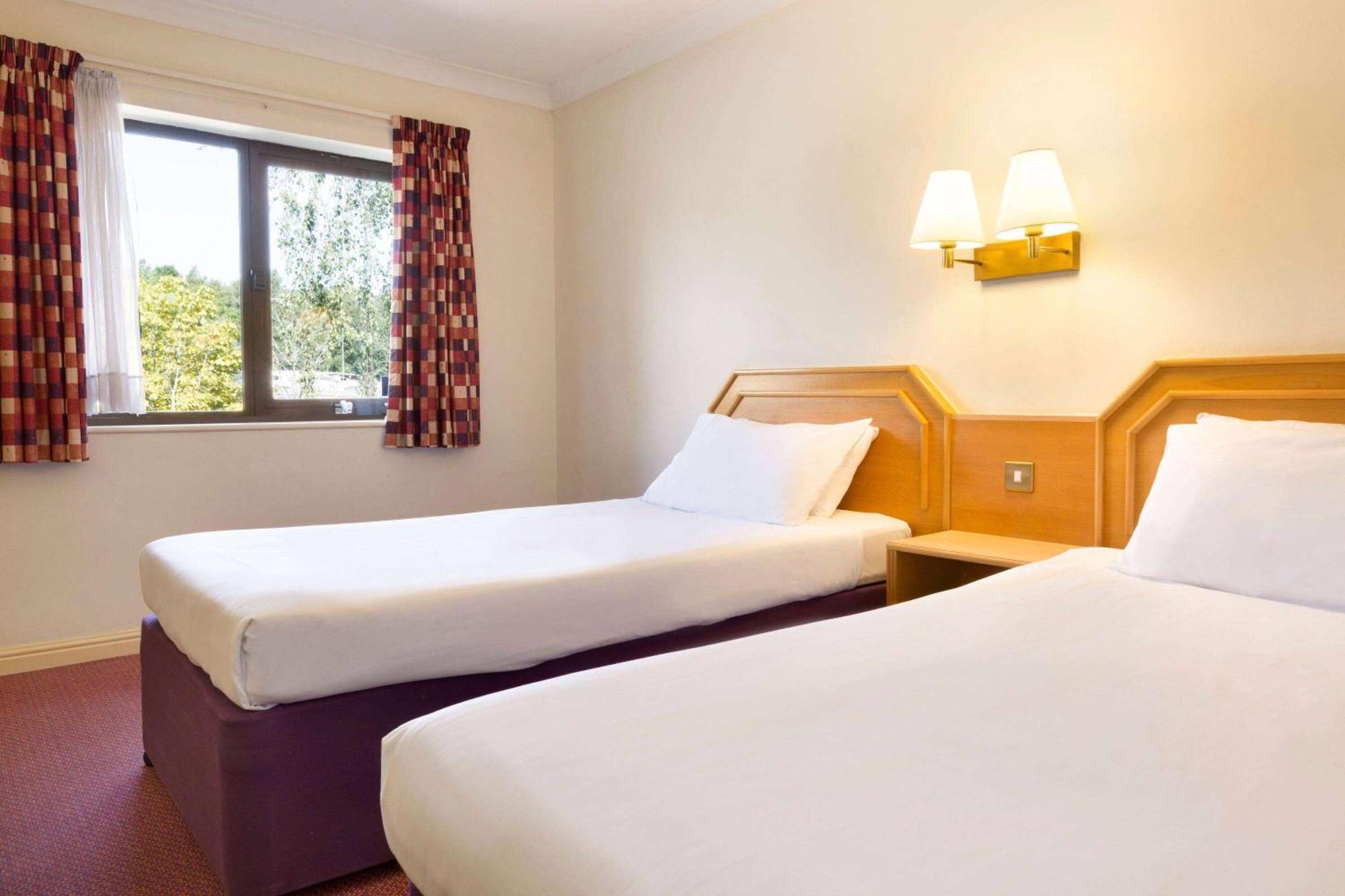 Days Inn Southampton Rownhams Chilworth  Exterior foto